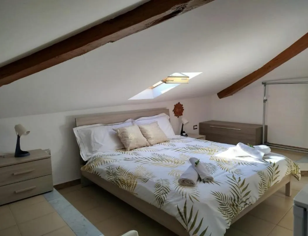 Mansarda Garibaldi Apartment Catania